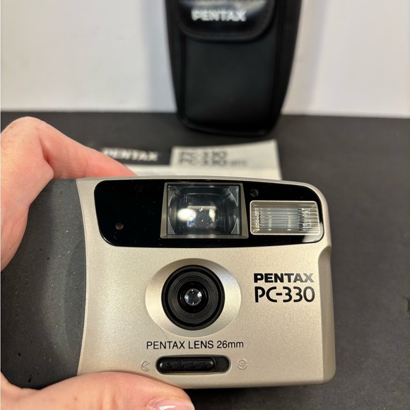 Pentax PC-330 Vintage 35mm Film Camera Point & Shoot w/ Case & Manual Retro Y2K - Picture 3 of 9